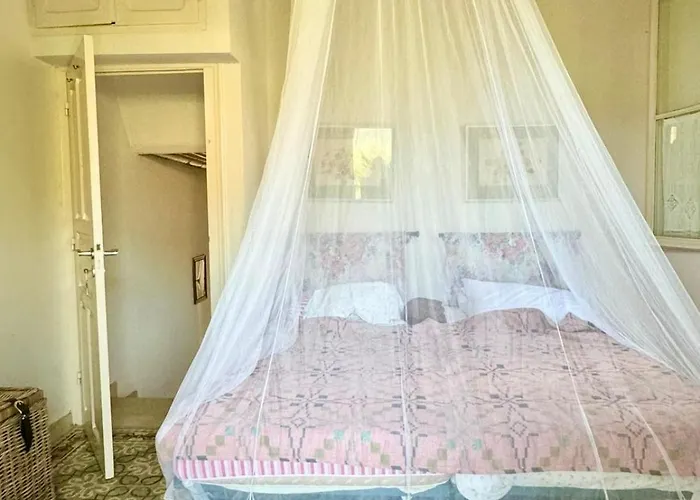 Ferienhaus Charming Stone House